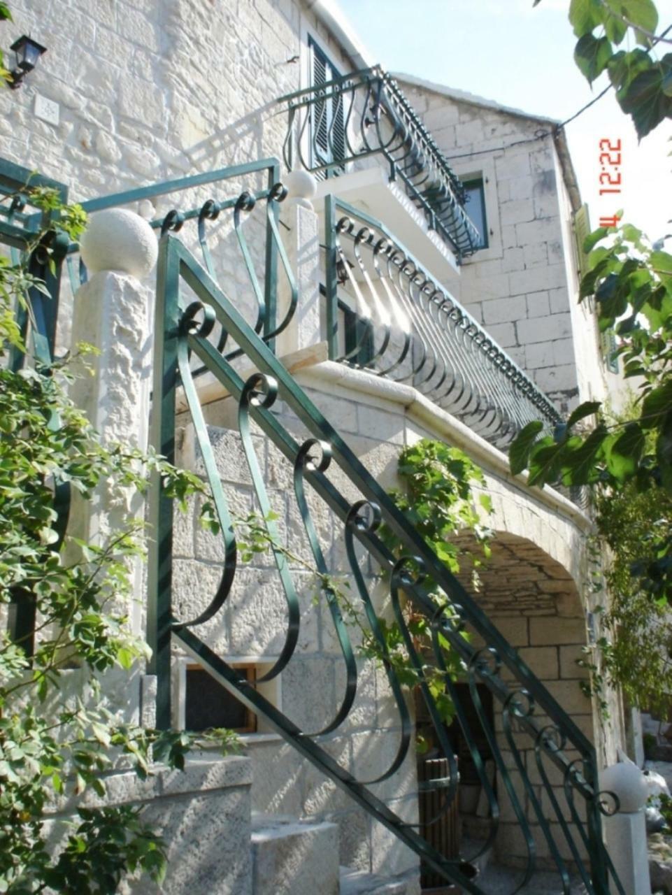 Villa Nikola Brela Buitenkant foto